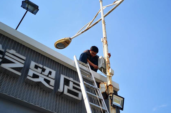 張力式電子圍欄 張力式電子圍欄